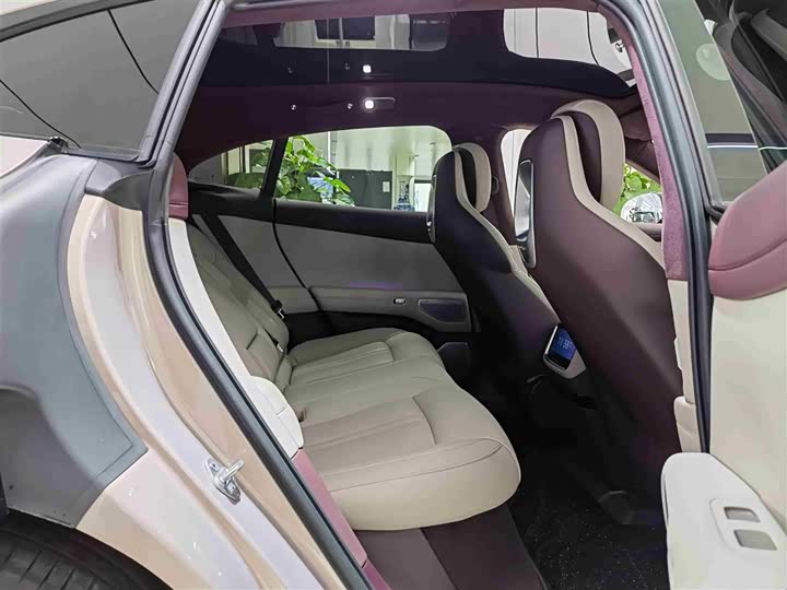 Xiaomi YU7 2025 2025款 超长续航高性能四驱Max版