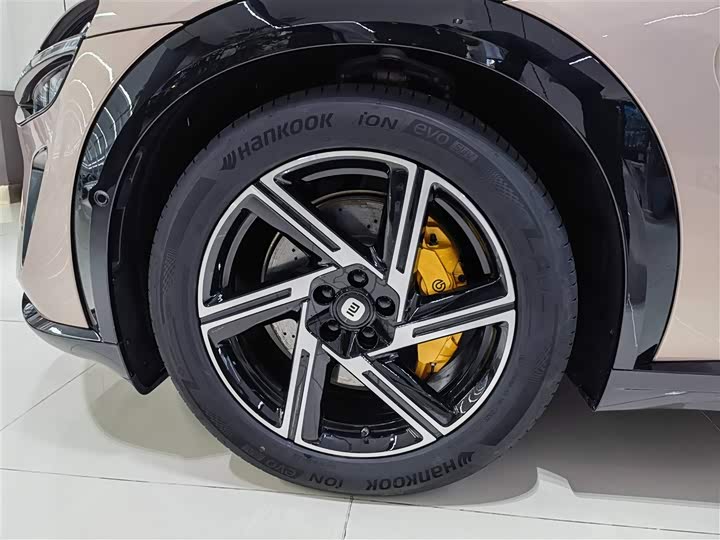 Xiaomi YU7 2025 2025款 超长续航高性能四驱Max版