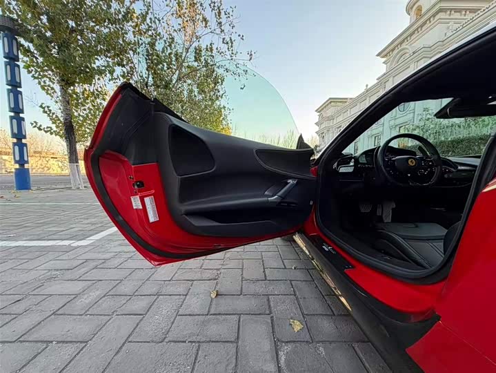 Ferrari SF90 2021 2021款 3.9T V8 Spider