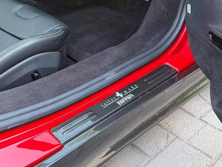 Ferrari SF90 2021 2021款 3.9T V8 Spider