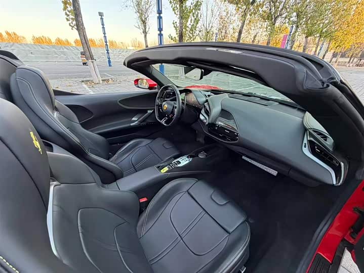 Ferrari SF90 2021 2021款 3.9T V8 Spider