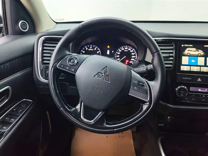 Mitsubishi Outlander 2021 2021款 改款 2.0L 两驱畅享版 5座