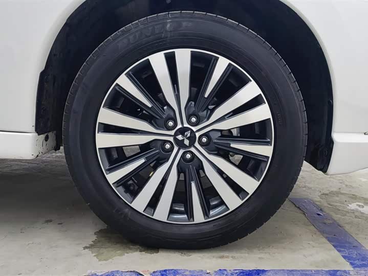 Mitsubishi Outlander 2021 2021款 改款 2.0L 两驱畅享版 5座