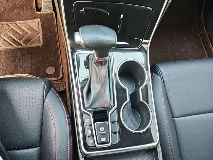 Kia KX5 2021 2021款 1.6T 自动两驱豪华版