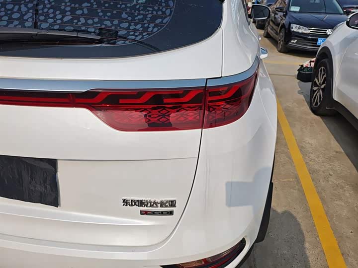 Kia KX5 2021 2021款 1.6T 自动两驱豪华版