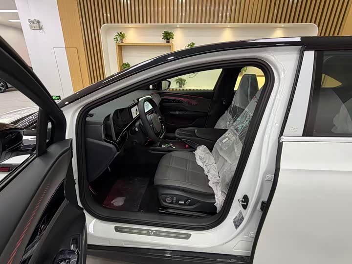 Hongqi EH7 2024 2024款 640 Pro+ 四驱版