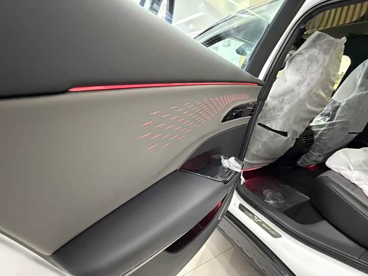 Hongqi EH7 2024 2024款 640 Pro+ 四驱版