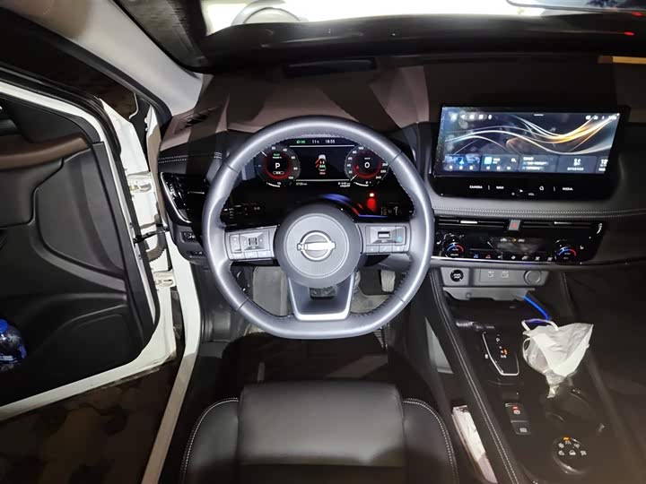 Nissan X-Trail 2023 2023款 e-POWER 超混双电机四驱至尊版