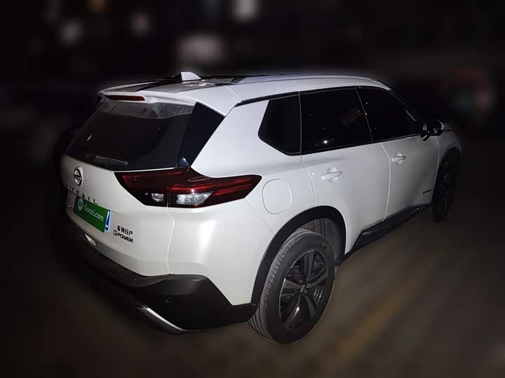 Nissan X-Trail 2023 2023款 e-POWER 超混双电机四驱至尊版