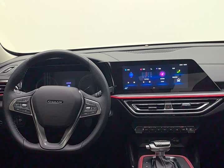 Changan Oshan X5 2022 2022款 运动版 1.5T DCT飓风音速