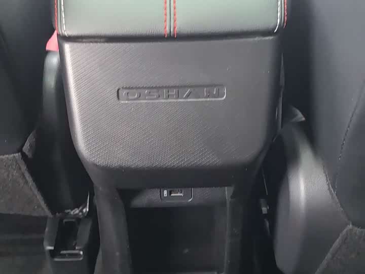 Changan Oshan X5 2022 2022款 运动版 1.5T DCT飓风音速