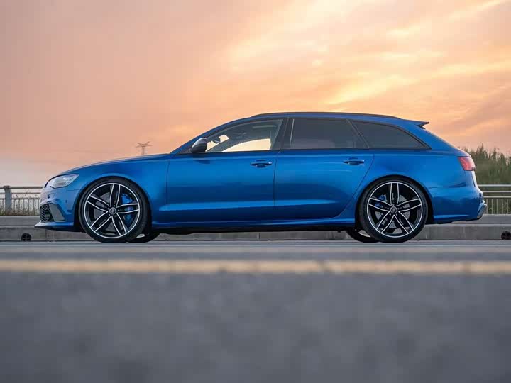 Audi RS 6 2016 2016款 RS 6 4.0T Avant