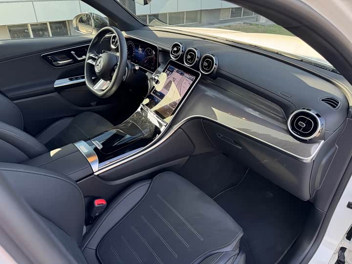 Mercedes-Benz GLC-Class Coupe 2025 2025款 GLC 260 4MATIC 轿跑SUV