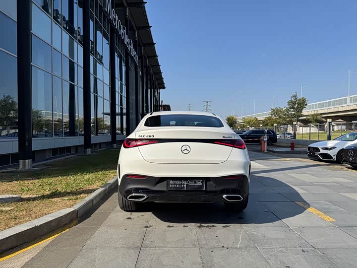 Mercedes-Benz GLC-Class Coupe 2025 2025款 GLC 260 4MATIC 轿跑SUV