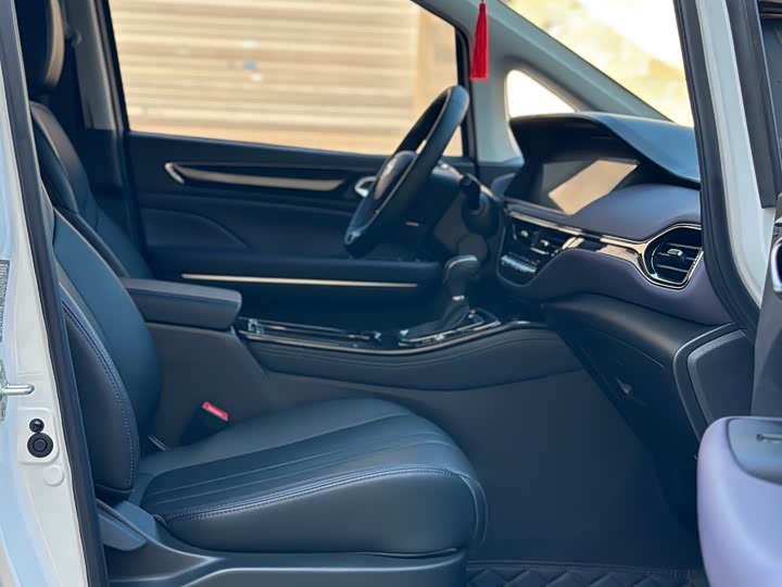 GAC Trumpchi M6 2024 2024款 MAX 270T WDCT 尊荣版