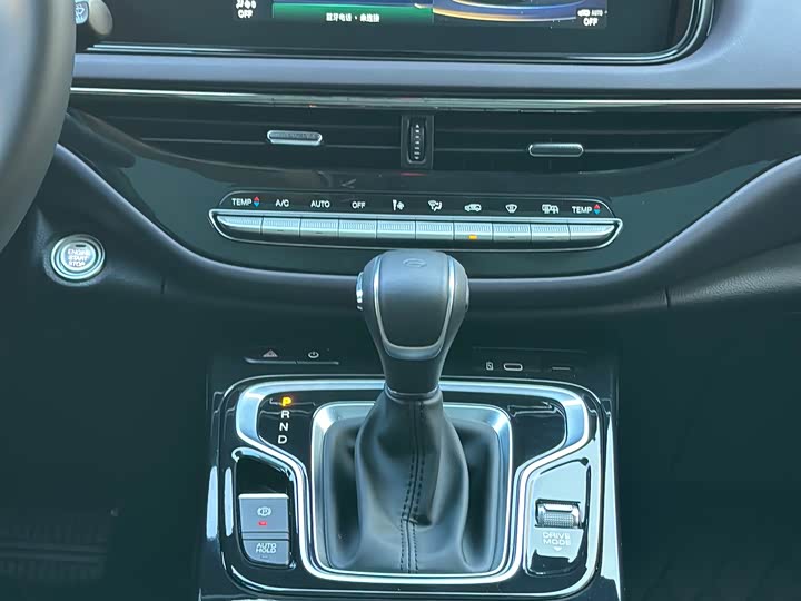 GAC Trumpchi M6 2024 2024款 MAX 270T WDCT 尊荣版