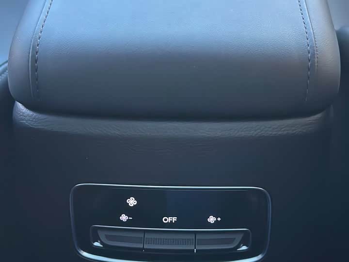 GAC Trumpchi M6 2024 2024款 MAX 270T WDCT 尊荣版