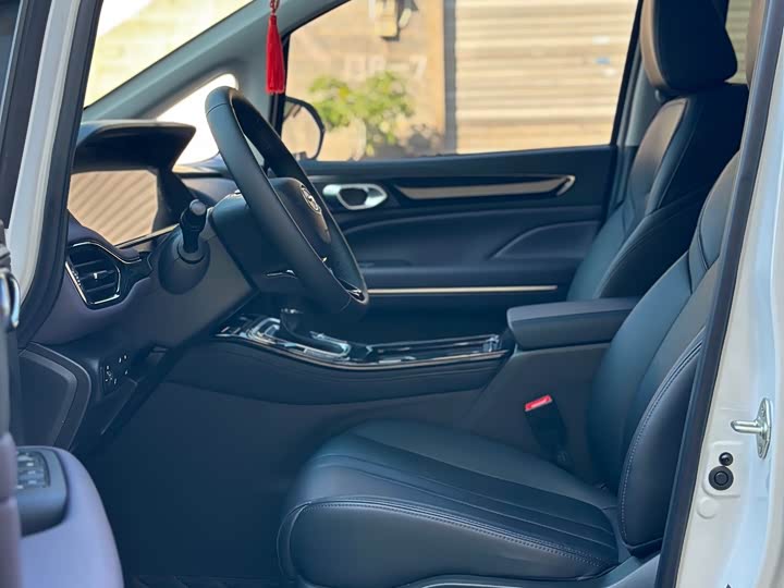 GAC Trumpchi M6 2024 2024款 MAX 270T WDCT 尊荣版