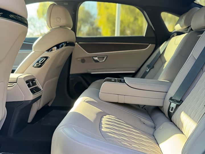 BYD Han 2025 2025款 EV 701KM激光雷达智驾型