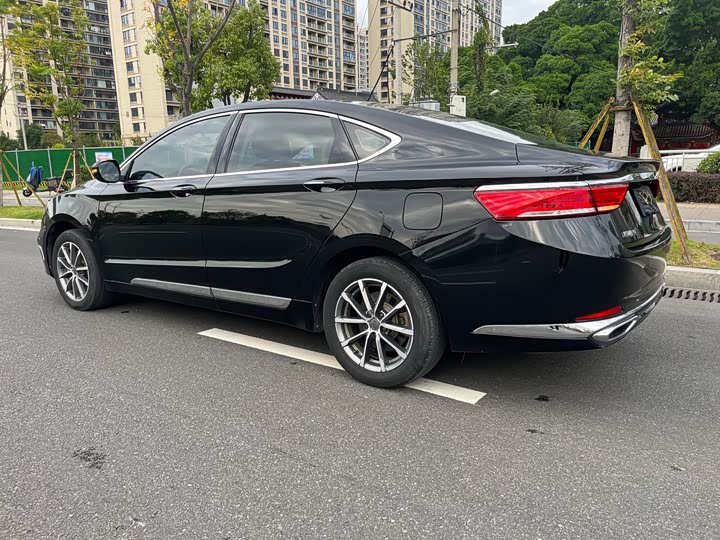 Geely Emgrand GT 2021 2021款 1.8T 领航版