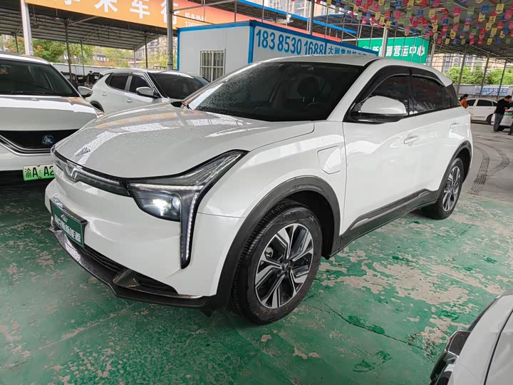 Hozon U 2023 2023款 哪吒U-Ⅱ 挑战版 400 U秀 三元锂