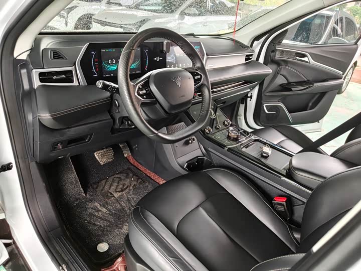 Hozon U 2023 2023款 哪吒U-Ⅱ 挑战版 400 U秀 三元锂