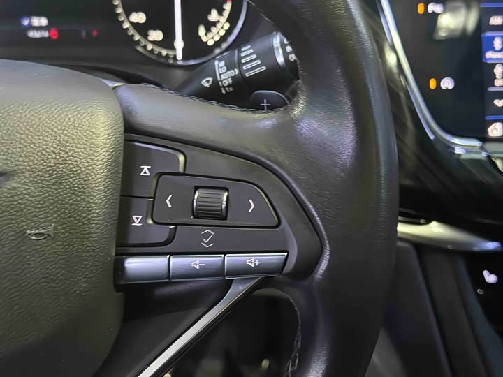 Cadillac XT6 2022 2022款 2.0T 六座两驱豪华型