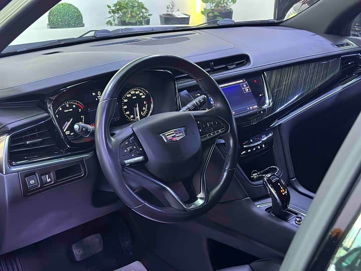 Cadillac XT6 2022 2022款 2.0T 六座两驱豪华型