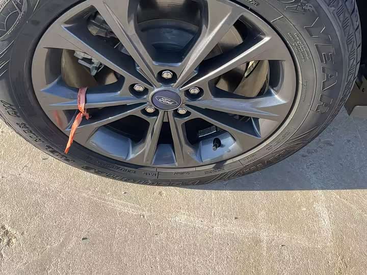 Ford Escape (Kuga) 2019 2019款 EcoBoost 180 两驱铂翼型 国V