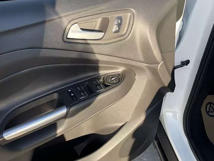 Ford Escape (Kuga) 2019 2019款 EcoBoost 180 两驱铂翼型 国V