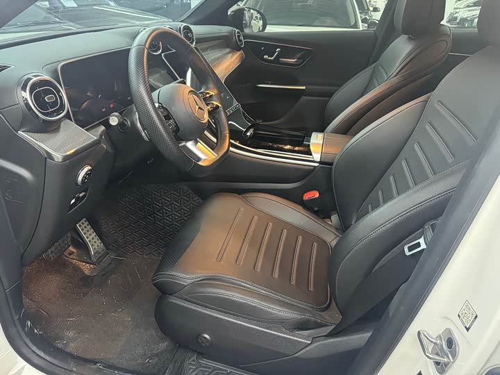 Mercedes-Benz GLC-Class Coupe 2024 2024款 GLC 260 4MATIC 轿跑SUV