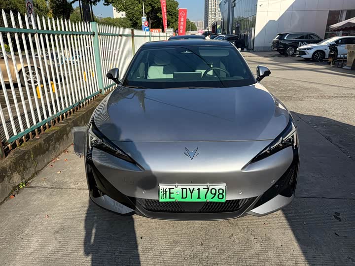 BAIC Arcfox Alpha S5 2025 2025款 560PRO 185kW