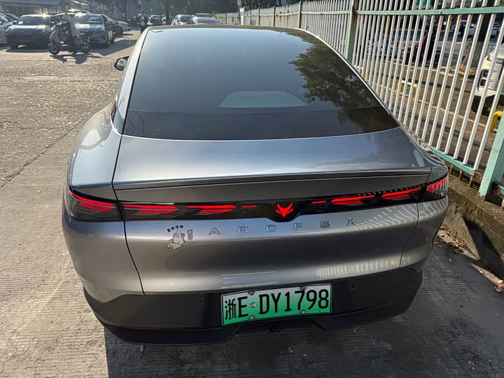 BAIC Arcfox Alpha S5 2025 2025款 560PRO 185kW