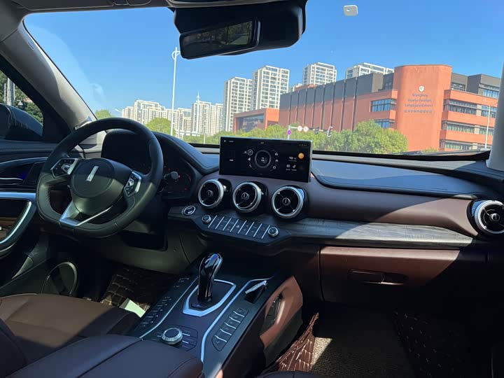 Wey VV7 2020 2020款 2.0T 旗舰型