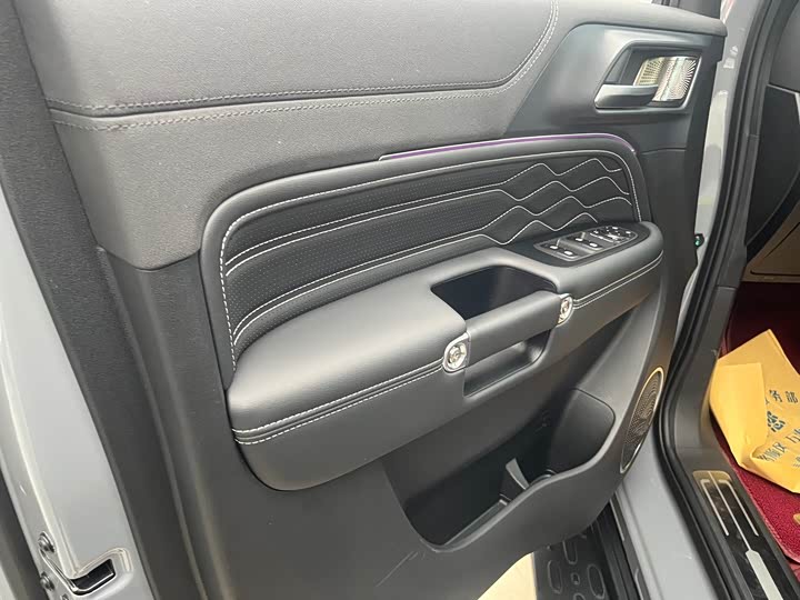 Tank 300 Hybrid 2025 2025款 Hi4-T 37.1kWh