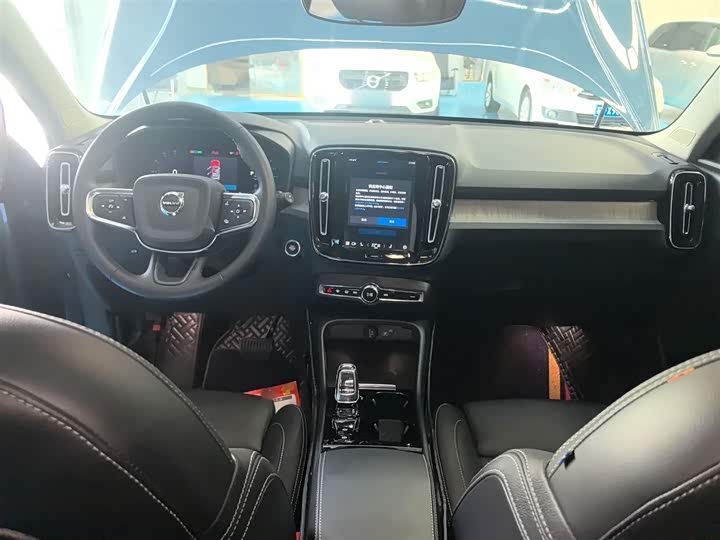 Volvo XC40 2023 2023款 B4 四驱智远豪华版
