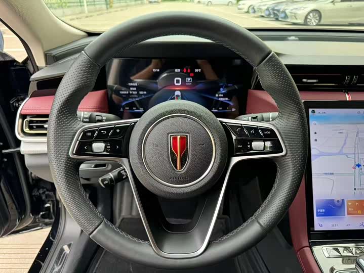 Hongqi H5 2025 2025款 2.0T 自动旗畅版