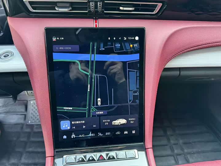 Hongqi H5 2025 2025款 2.0T 自动旗畅版