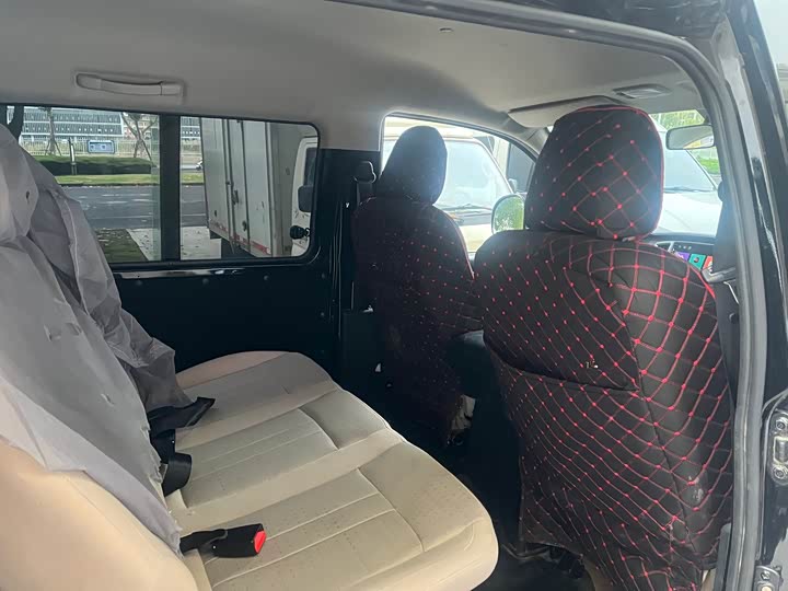 Dongfeng Forthing Lingzhi M5 2023 2023款 M5 1.6L 实用型 5座