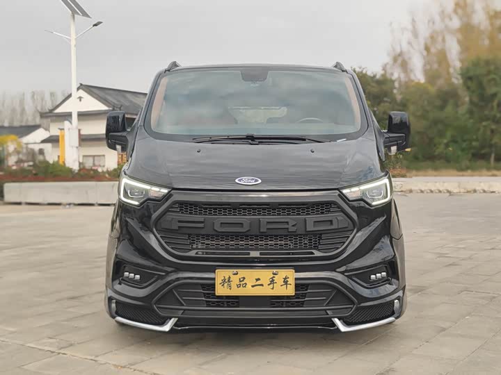 2024 Ford Tourneo
