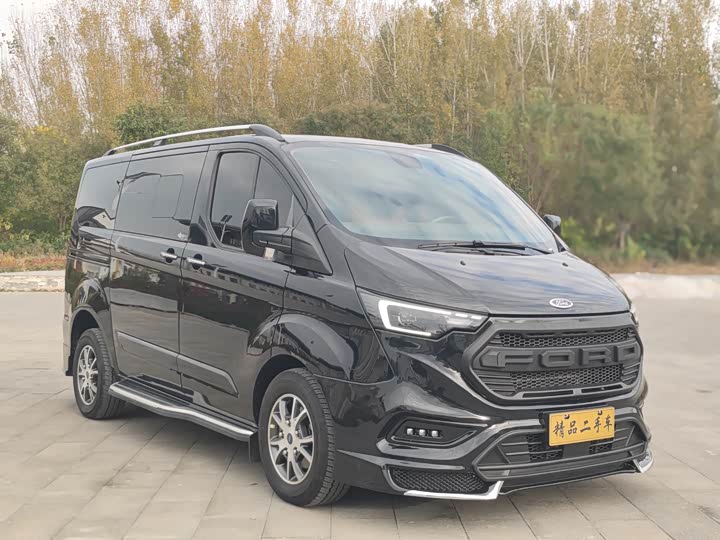 2024 Ford Tourneo