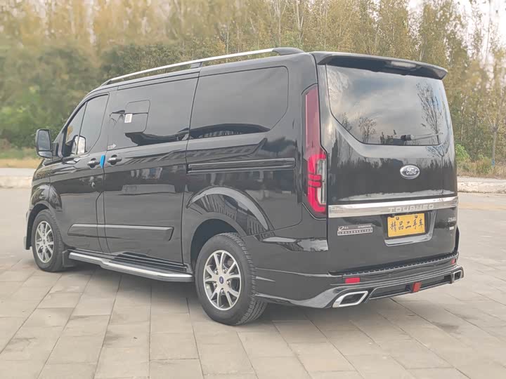 Ford Tourneo 2024 2024款 2.0T 自动致尊Plus版