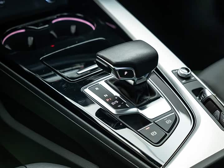 Audi A4 2023 2023款 Avant 40 TFSI 时尚动感型