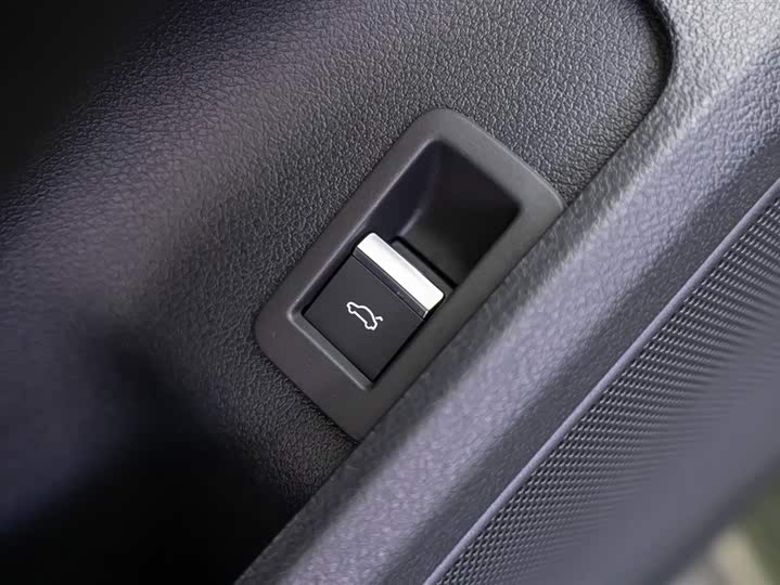 Audi A4 2023 2023款 Avant 40 TFSI 时尚动感型