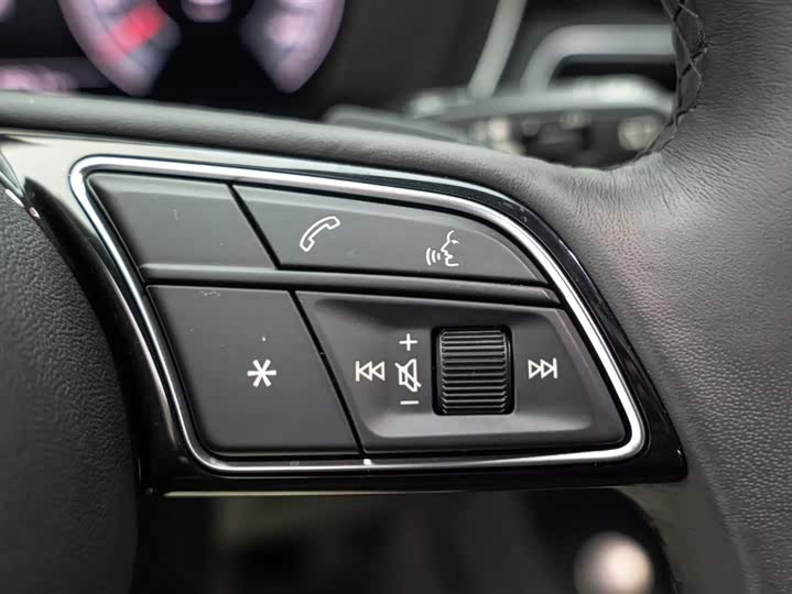 Audi A4 2023 2023款 Avant 40 TFSI 时尚动感型