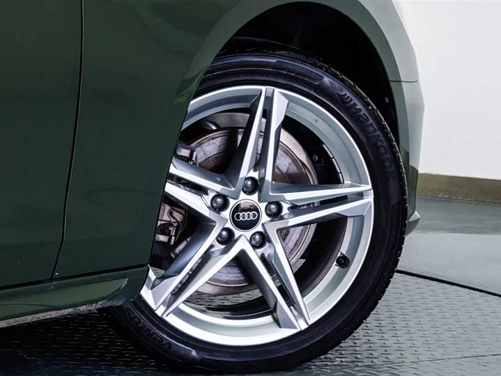 Audi A4 2023 2023款 Avant 40 TFSI 时尚动感型