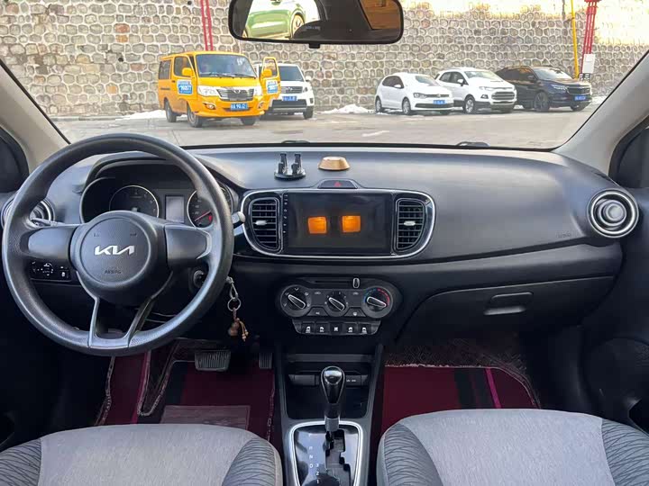 Kia Pegas 2020 2020款 改款 1.4L 自动舒适天窗版