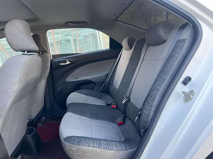 Kia Pegas 2020 2020款 改款 1.4L 自动舒适天窗版