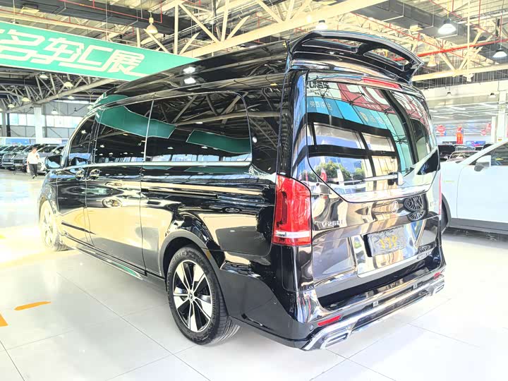 Mercedes-Benz V-Class 2022 2022款 V 260 L 长轴距豪华版