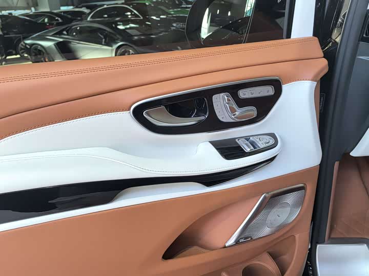 Mercedes-Benz V-Class 2022 2022款 V 260 L 长轴距豪华版